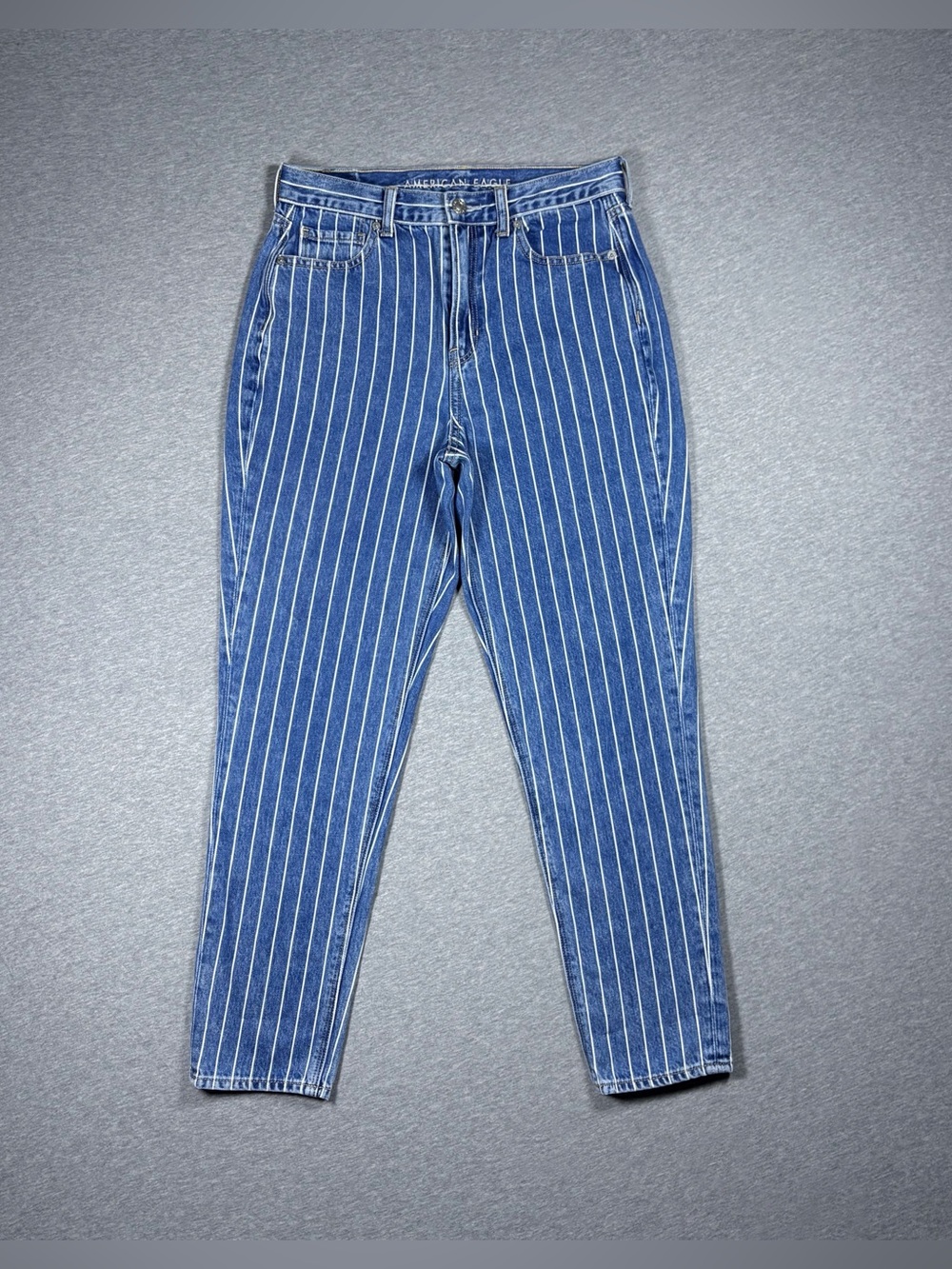 American Eagle Mom Jeans High Rise Women’s  Size 4 Reg Pin Stripe Blue Retro